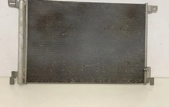 Audi Q7 4M Intercooler radiator 4M0816411Q