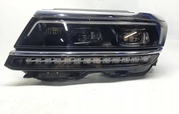 Volkswagen Tiguan Headlight/headlamp 5NB941081A