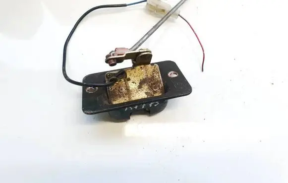 Mazda 626 Tailgate/trunk/boot lock/catch/latch