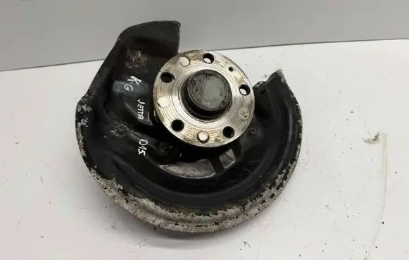 Volkswagen Jetta VI Rear wheel hub 1Q0615611E