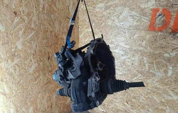 Opel Astra H Manual 5 speed gearbox 55565177