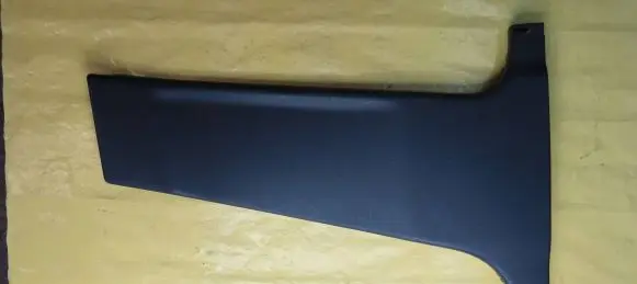 Mercedes-Benz C W204 (B) pillar trim (bottom) A2046900425