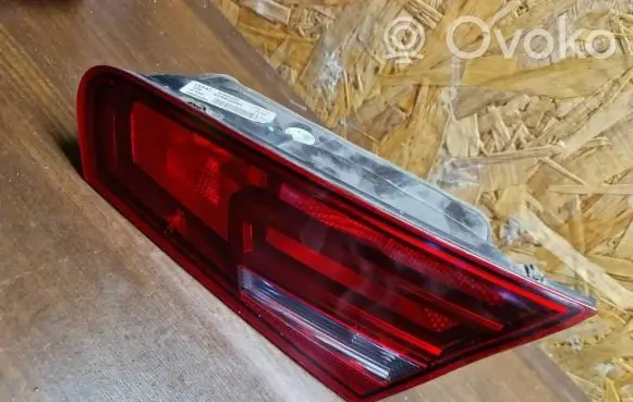 Audi A3 S3 8V Tailgate rear/tail lights 8V3945094 00003267 81050202