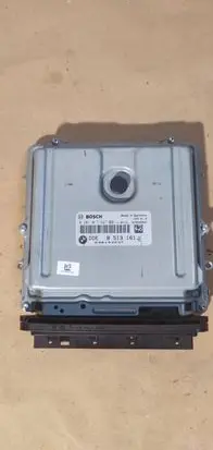 BMW 5 F10 F11 Engine control unit/module 8513161