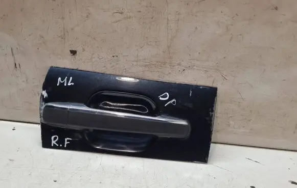 Mercedes-Benz ML W163 Front door exterior handle 
