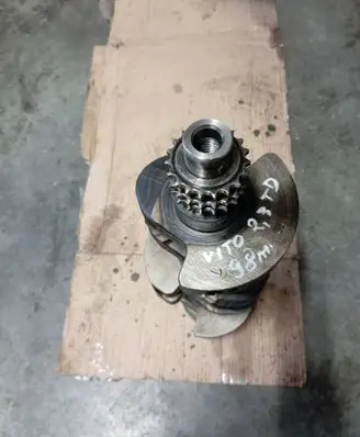 Mercedes-Benz Vito Viano W638 Crankshaft A60127A