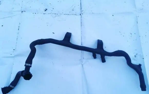 BMW 1 E81 E87 Engine coolant pipe/hose 1712754823