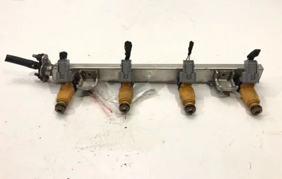Hyundai Elantra Fuel main line pipe 35310-2B020