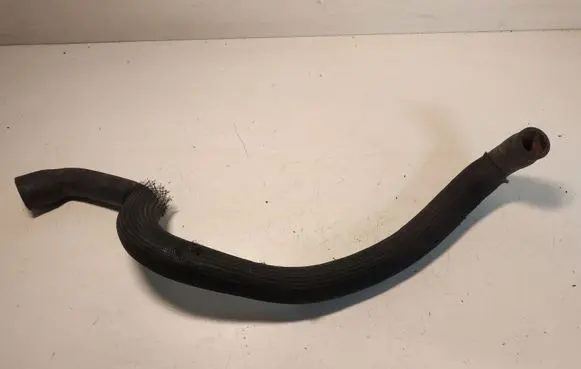 Volvo V70 Engine coolant pipe/hose