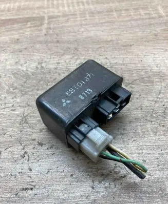 Mazda 626 Other relay E8T01371