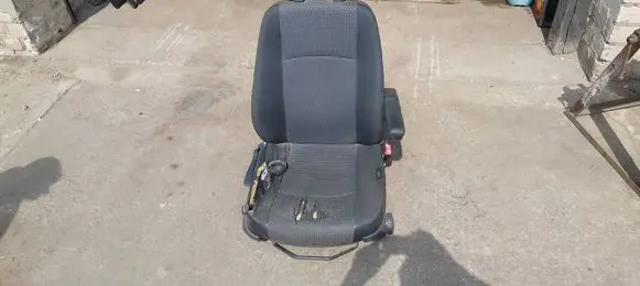Mercedes-Benz Vito Viano W639 Front driver seat 