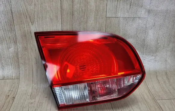 Volkswagen Golf VI Tailgate rear/tail lights 5K0945093G