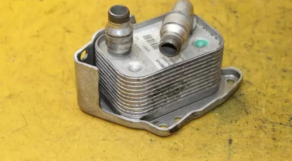 Engine oil radiator