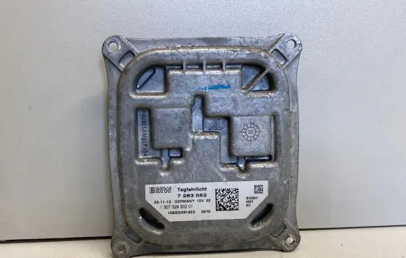 BMW X5 E70 Headlight ballast module Xenon 7263052 130732930201