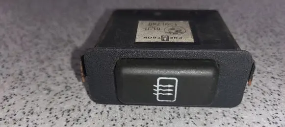 BMW 5 E34 Windscreen/window heater switch 61311391749