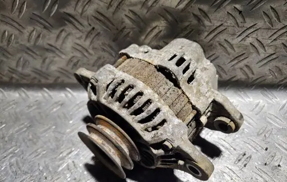 Mitsubishi Pajero Generator/alternator ME203546 A3TB1999