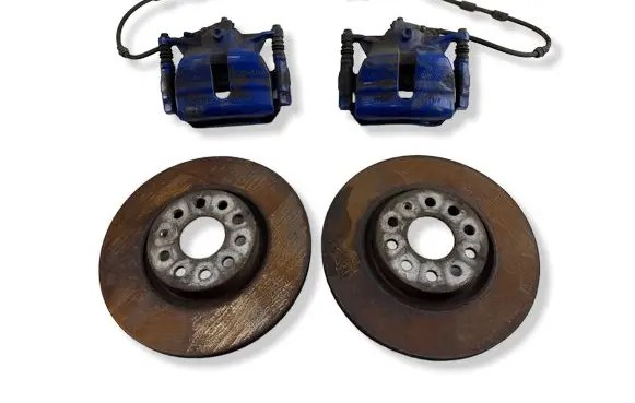 Volkswagen Golf VII Brake discs and calipers set 