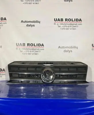 Volkswagen Amarok Front bumper upper radiator grill 2HH853653