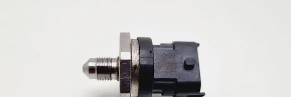 Fuel pressure sensor
