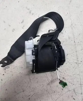 Rear seatbelt