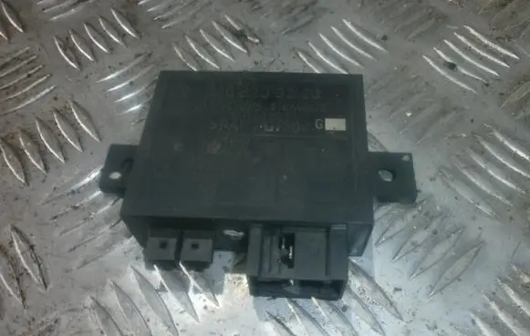 Mercedes-Benz E W210 Immobilizer control unit/module 2108203226