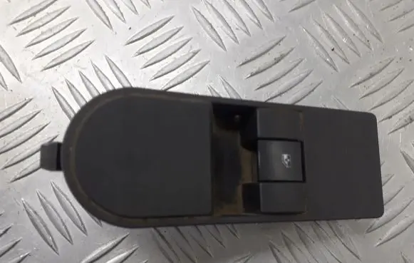 Opel Zafira B Quarter vent window switch 13228709