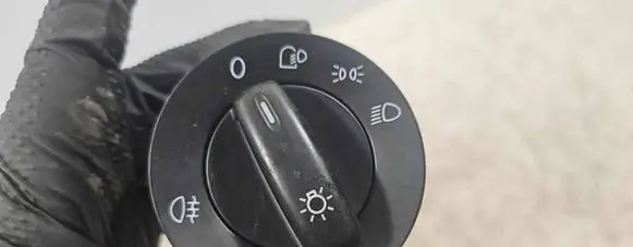Volkswagen PASSAT B6 Light switch 1K0941431M