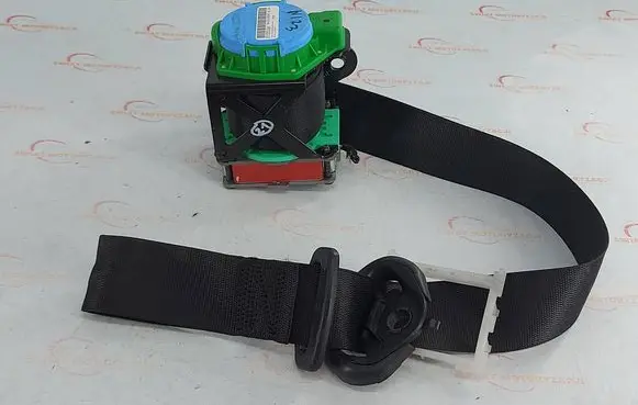 Mercedes-Benz CLC CL203 Front seatbelt 306364610