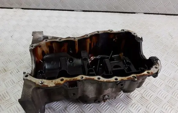 Renault Clio III Oil sump 8200953476
