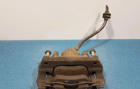 Renault Megane III Front brake caliper