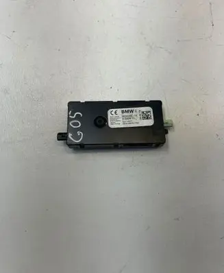 BMW X5 G05 Aerial antenna amplifier 6839348 50110271 21889810