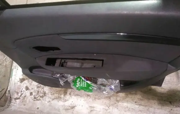 Renault Scenic III - Grand scenic III Front door card panel trim