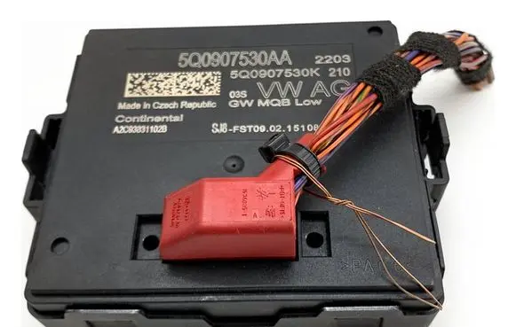 Volkswagen Golf VII Gateway control module 5Q0907530AA