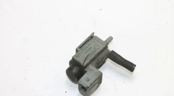 Porsche Boxster 986 Engine mount vacuum valve 99660512301