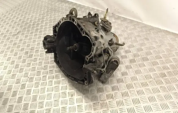 Peugeot 307 Manual 5 speed gearbox DWR