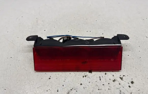 Chrysler PT Cruiser Third/center stoplight 223017