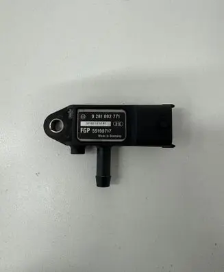 Opel Corsa D Exhaust gas pressure sensor 0702131FP1 55198717 0281002771