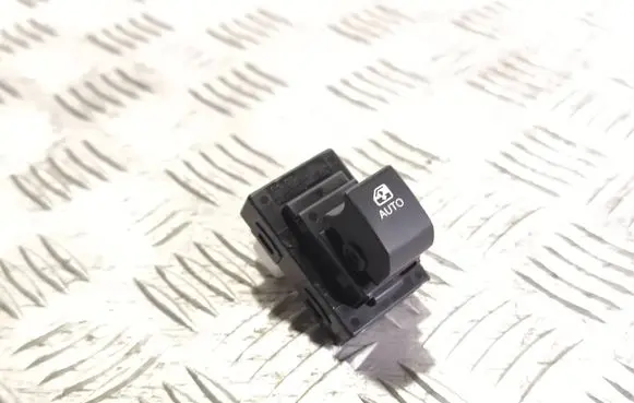 KIA Ceed Electric window control switch 935751H100 3695111000