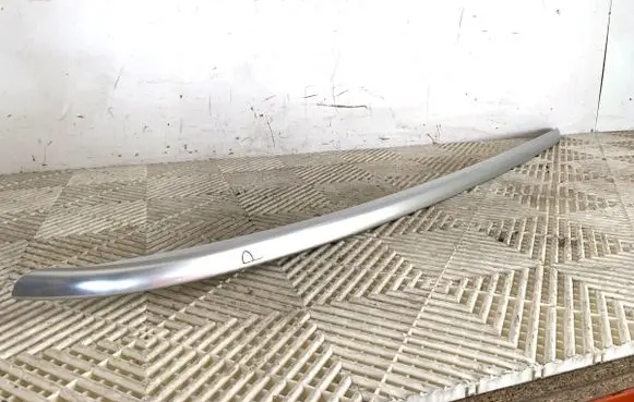 Roof bar rail