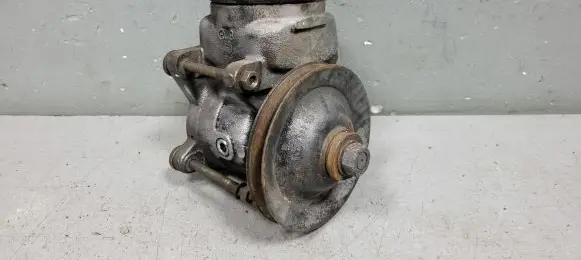 Mercedes-Benz S W126 Power steering pump 1264601580