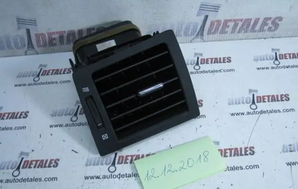 Toyota Avensis T270 Dashboard side air vent grill/cover trim 5566005100