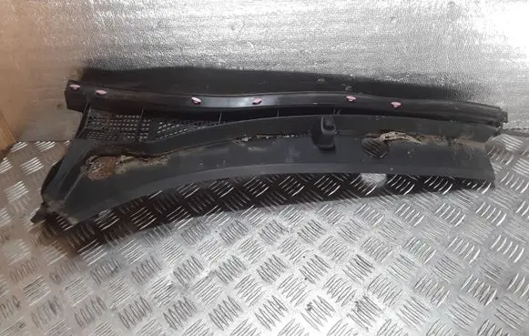 Mazda 3 II Wiper trim BBM4507S1 K2443