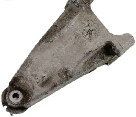 Mercedes-Benz C W205 Engine mounting bracket A2742234304