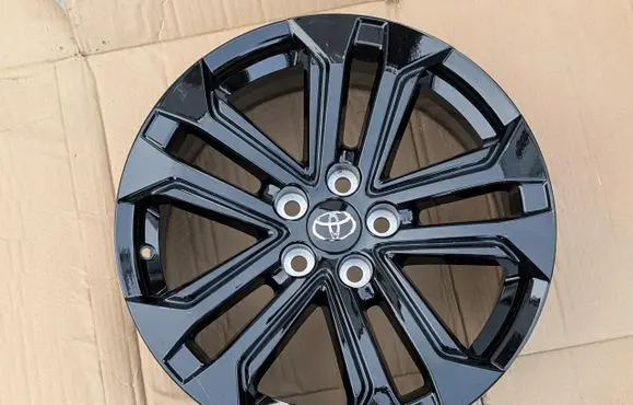 Toyota RAV 4 (XA50) R18 alloy rim 