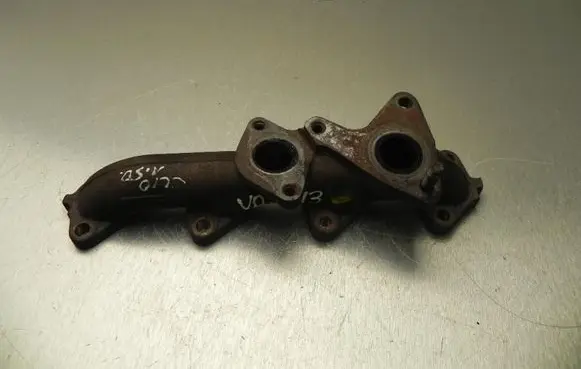 Renault Clio III Exhaust manifold 09064 VD9713