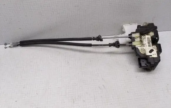 Hyundai Sonata Front door lock 813203K011