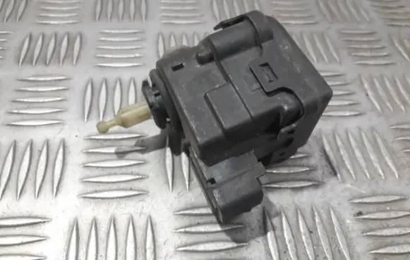 Renault Laguna II Headlight level adjustment motor 8200006664 00816400