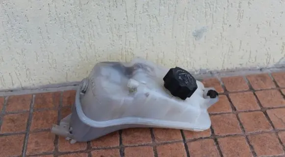 Peugeot Partner Coolant expansion tank/reservoir Xxx