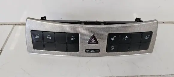 Mercedes-Benz CLK A209 C209 Hazard light switch A2096890031