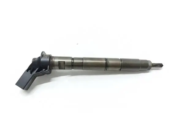 Audi A4 S4 B7 8E 8H Fuel injector 059130277AJ 07052100383 04451150543161